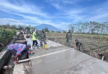 Satgas TMMD Garap Jalan Beton 1,4 Kilometer Akses Pertanian Desa Kembangan
