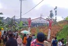 Tebing Longsor di Pulung Ponorogo, Timbun Rumah dan 7 Kendaraan