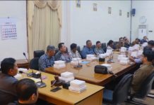 Supir Bus Ponorogo Adukan Maraknya Kereta Kelinci ke DPRD