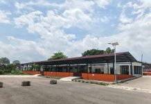 Pedagang di Area terbuka Pelataran Pasar Sayur Magetan, Bakal Dipindahkan ke Los Baru