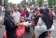 Selama Ramadan, R24 Jam Magetan Bagi-Bagi Takjil di 8 Kecamatan, Cek Jadwalnya
