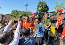 Diprotes Warga, PT KAI Akhirnya Buka Terbatas Perlintasan Bogorejo-Tebon di Magetan