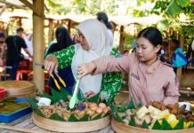 Berburu Kuliner Tempo Dulu di Dam Cokro Ponorogo, Pengunjung Rela Tukar Rupiah Jadi Koin Khusus