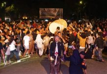 Warga Magetan Berebut Berkah Bolu Rahayu