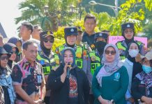 Temui Massa, Plt Bupati Ponorogo Pastikan Aspirasi Pendukung MBG Ditampung