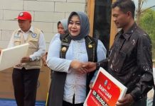 Pemkab Ponorogo Serahkan Huntara bagi Korban Longsor Desa Wates